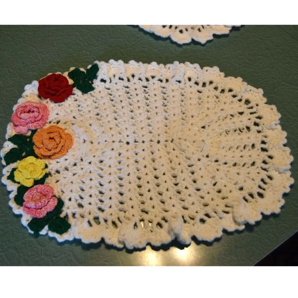Vintage Crochet Floral Placemats Set of 4 Handmade Cottagecore 12x16